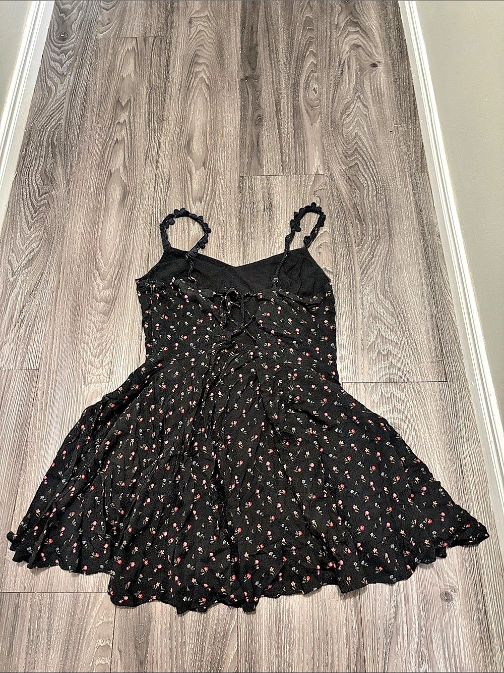 Kimchi Blue Urban Outfitters Floral Mini Dress in Black - Picture 2 of 5